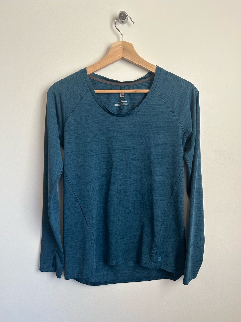MEC Women's Blue Teal Lightweight Long Sleeve Athletic Top XS